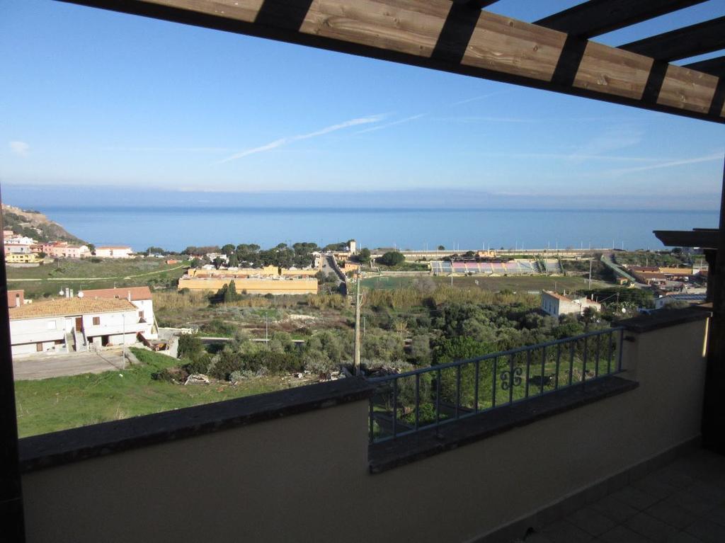 Residence L'Incanto Attici Кастельсардо Экстерьер фото