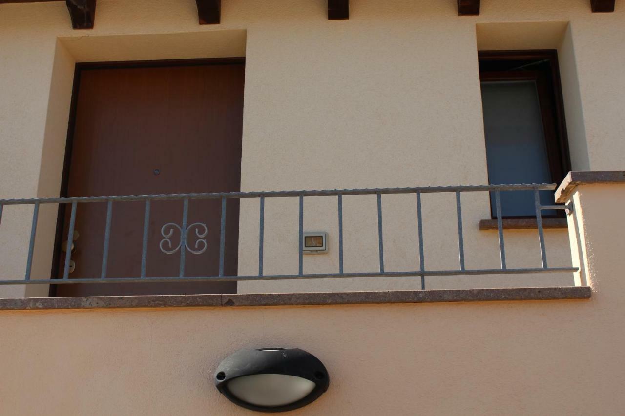 Residence L'Incanto Attici Кастельсардо Экстерьер фото