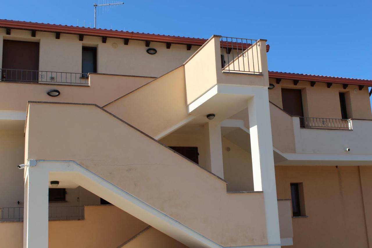 Residence L'Incanto Attici Кастельсардо Экстерьер фото